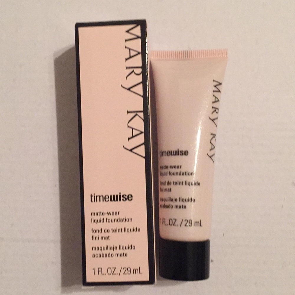 Ivory 3 Mary Kay Matte Wear Foundation new